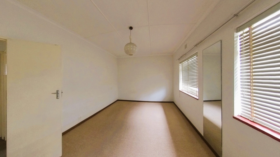 3 Bedroom Property for Sale in Meiringspark Western Cape